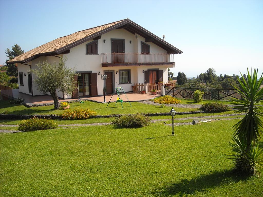 Aurora Dell'Etna Bed and Breakfast Zafferana Etnea Habitación foto